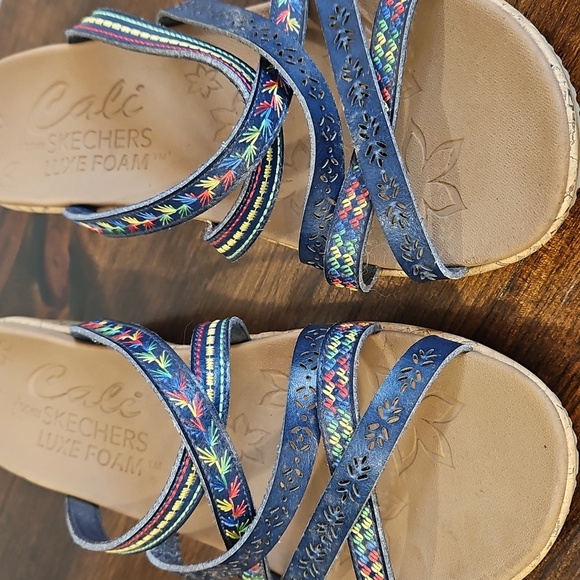 Skechers Tan Sandals - Picture 7 of 11